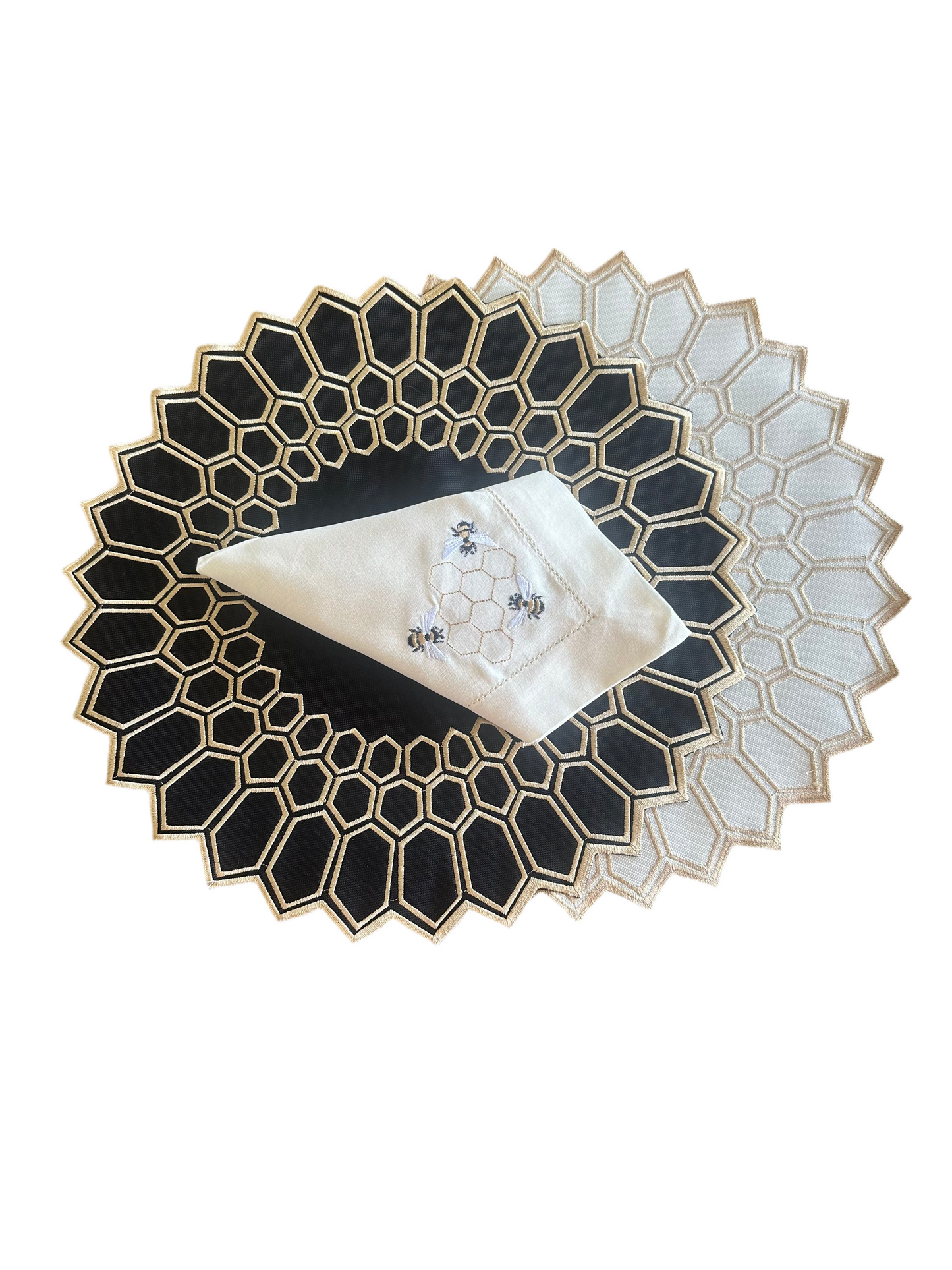 Placemats bee hive black/offwhite designer Revelation Table with bee napkin