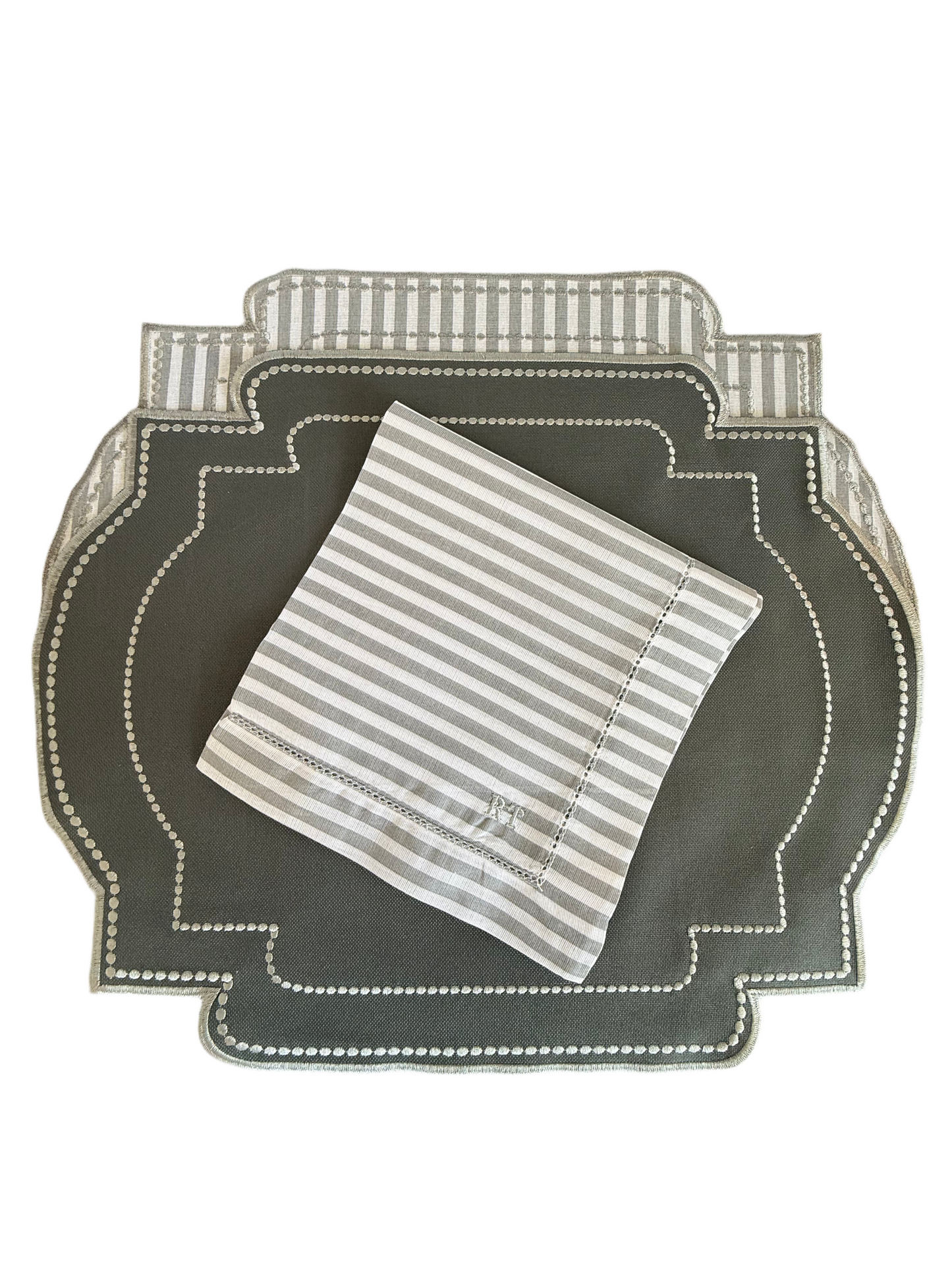 Placemats Double-sided gray with stripes and strip napking