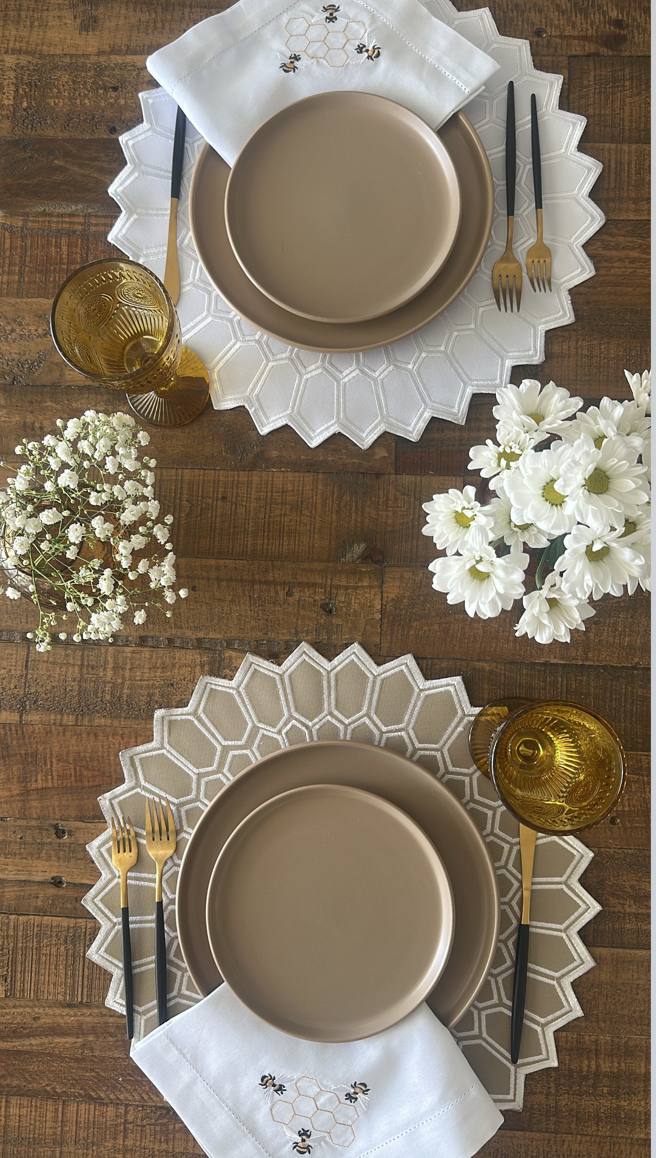 Placemats bee hive two sides white|bege designer revelationtable with bee napikn