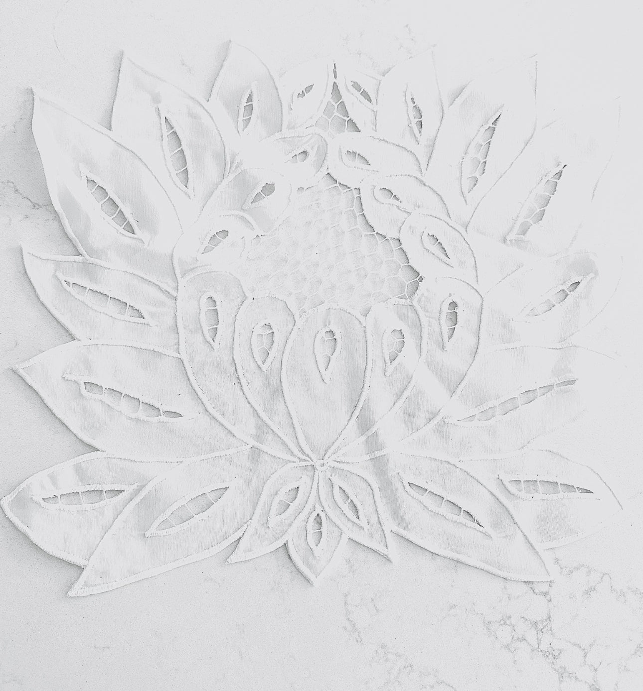 Placemats Lotus Flower White exclusive designer Revelation Table