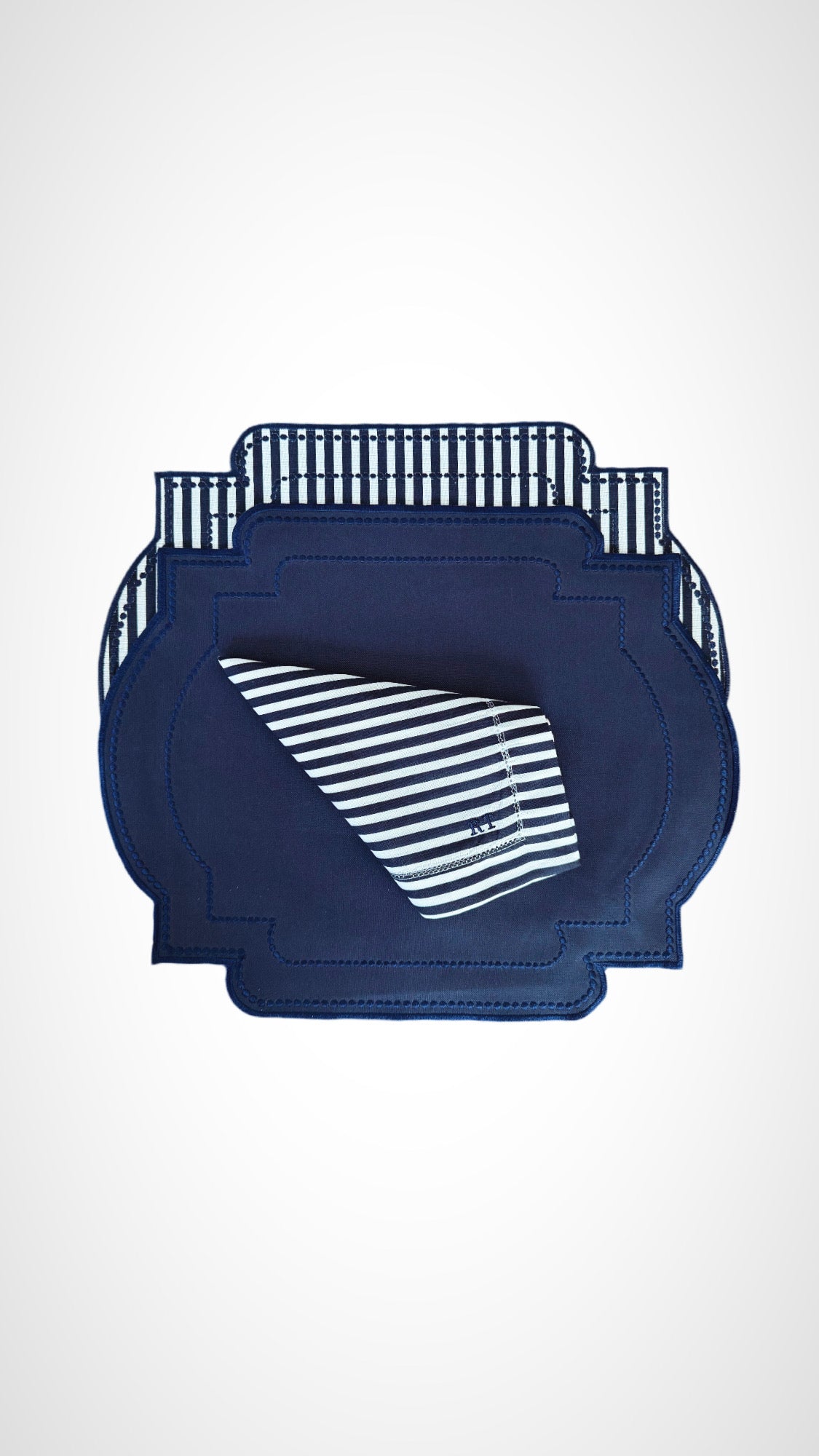 Placemats Double-sided blue with stripes and two napkin options