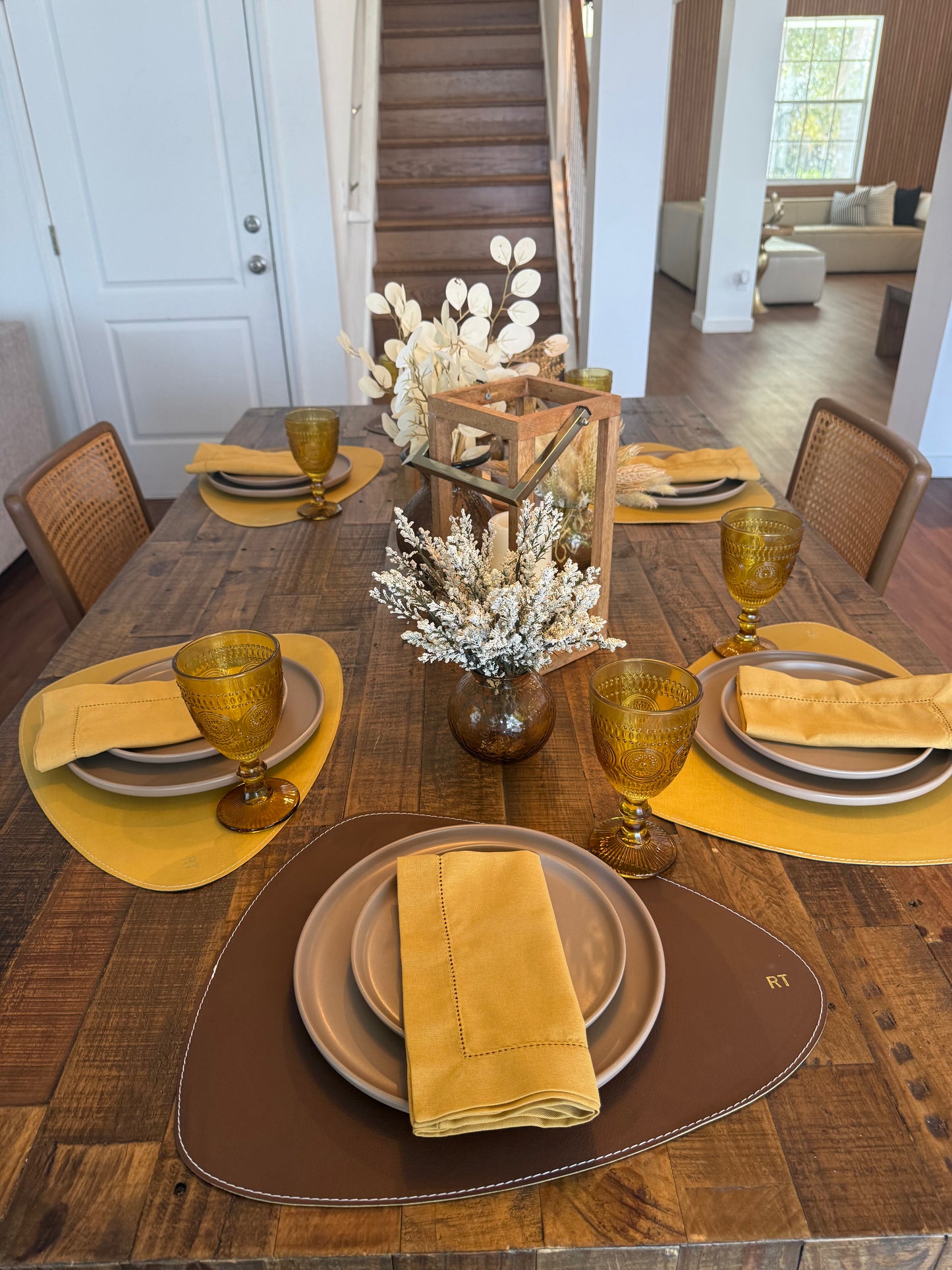 Double-sided leather placemats