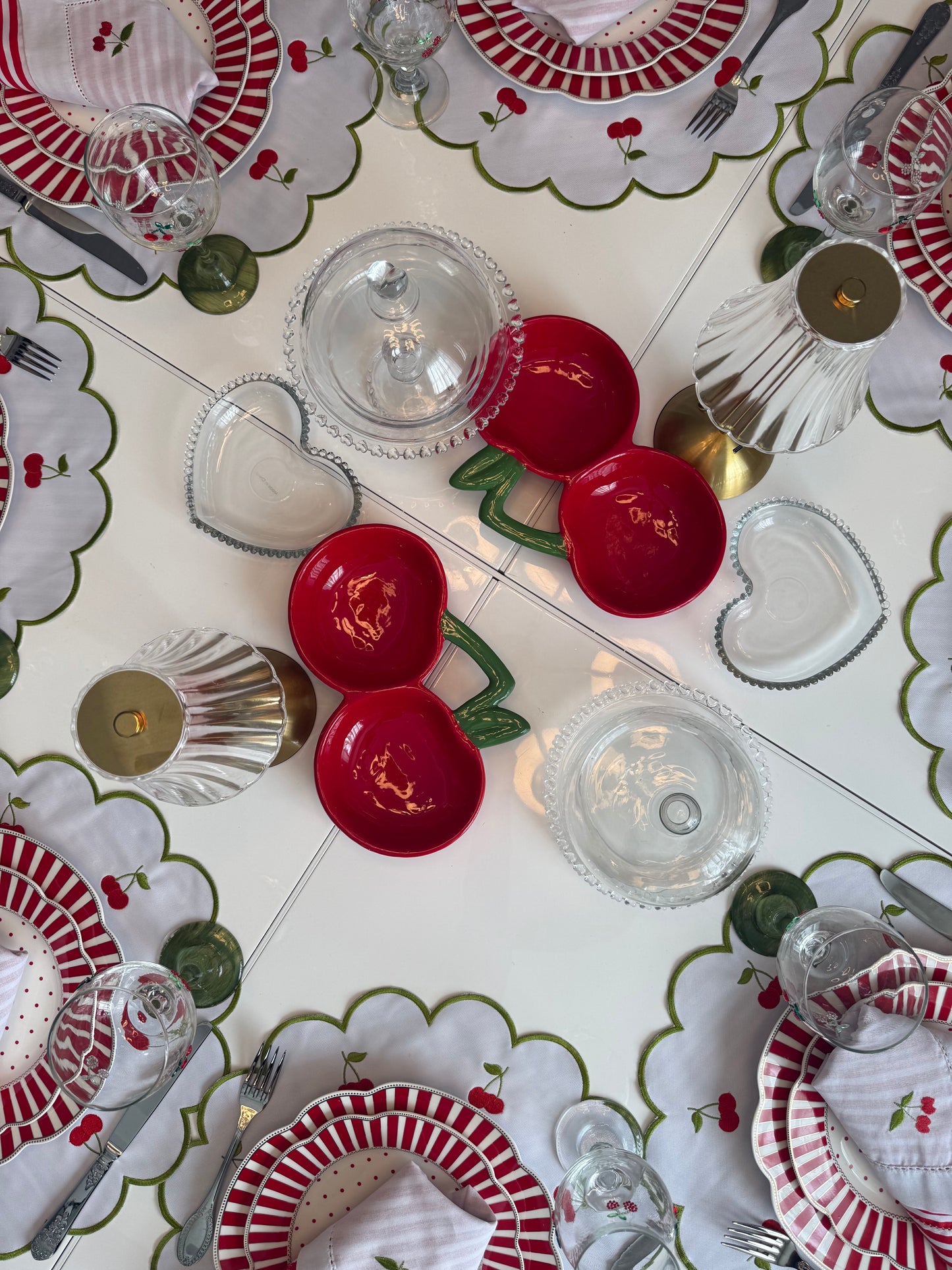 Placemats double-sided cherry and stripe