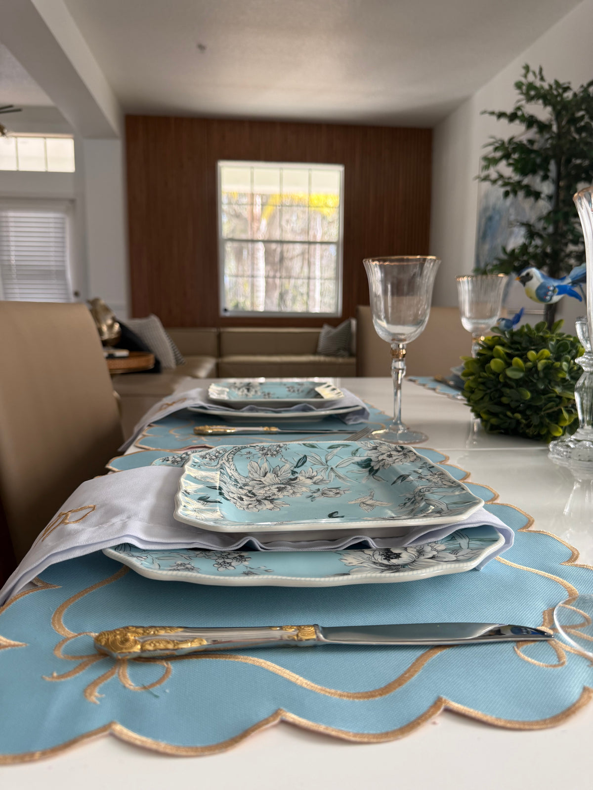 Placemat double-side Pink and blue for a gender reveal party.