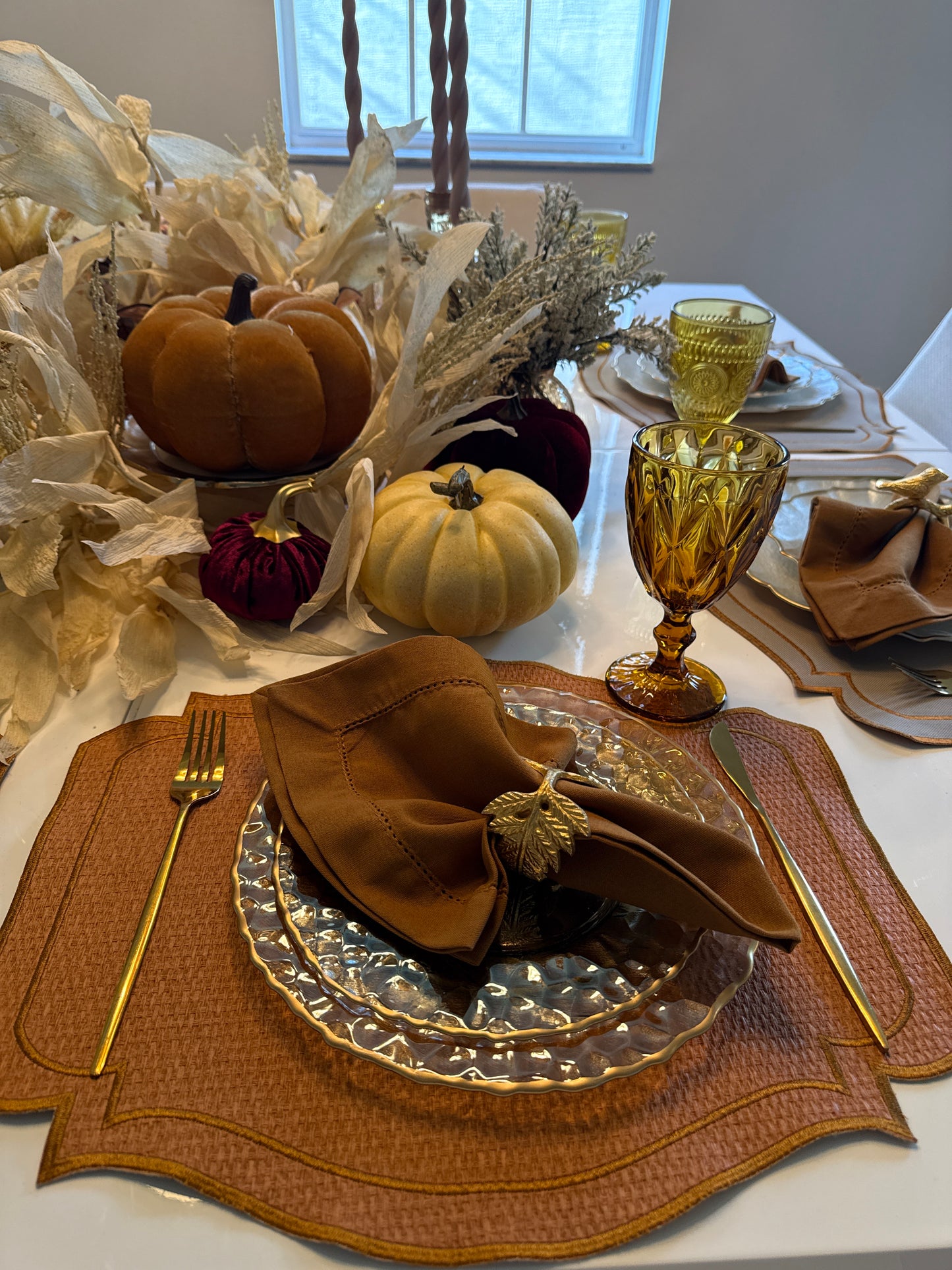 Placemets double-sided worked leather