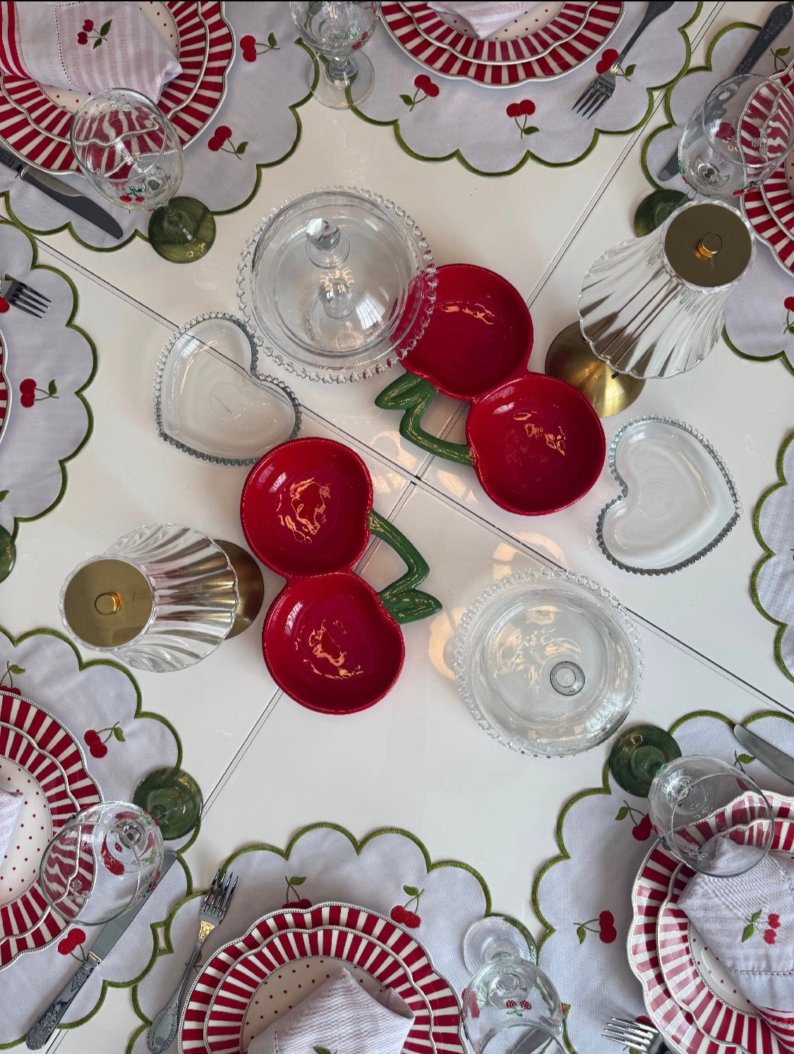 Placemats double-sided cherry and stripe