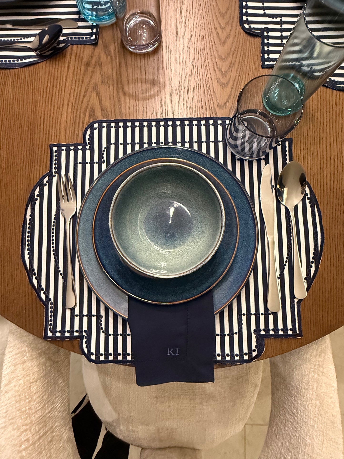 Placemats Double-sided blue with stripes and two napkin options