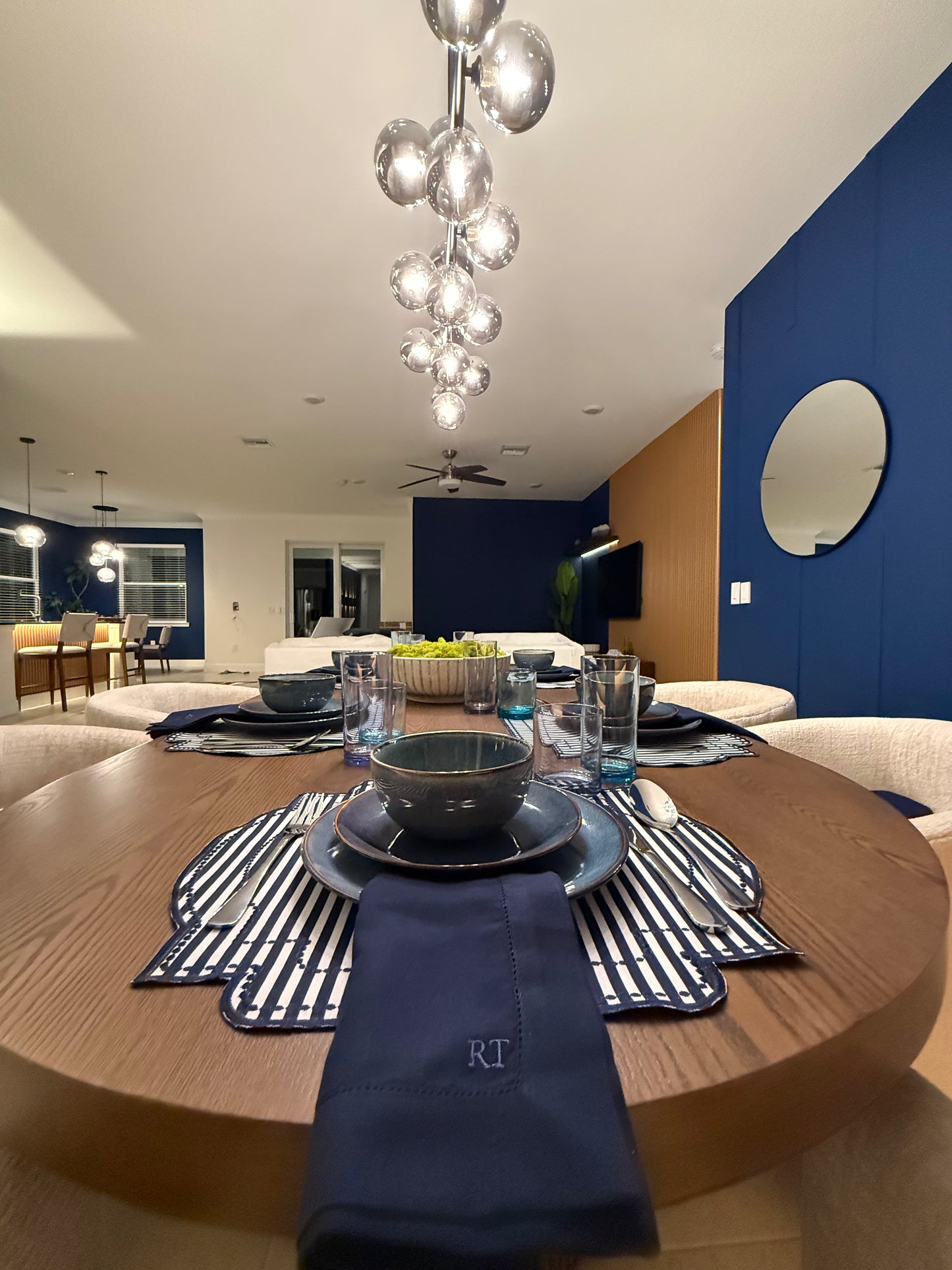 Placemats Double-sided blue with stripes and two napkin options